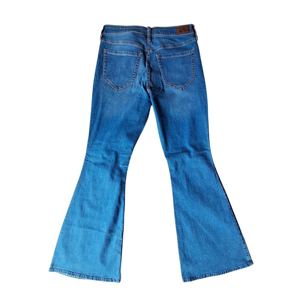 Hollister High-Rise Flare Jeans Medium Wash Distressed Ripped Knee 12R W31R - Picture 2 of 10